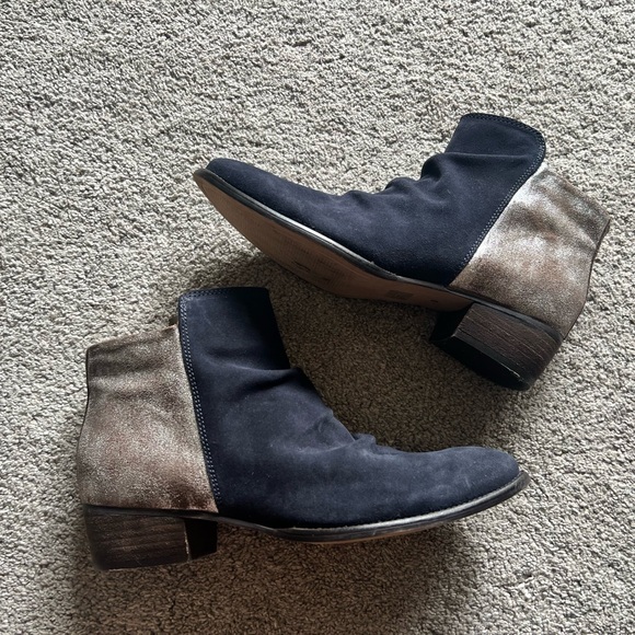 Anthropologie Black and Gold Ankle Boots - Picture 1 of 6